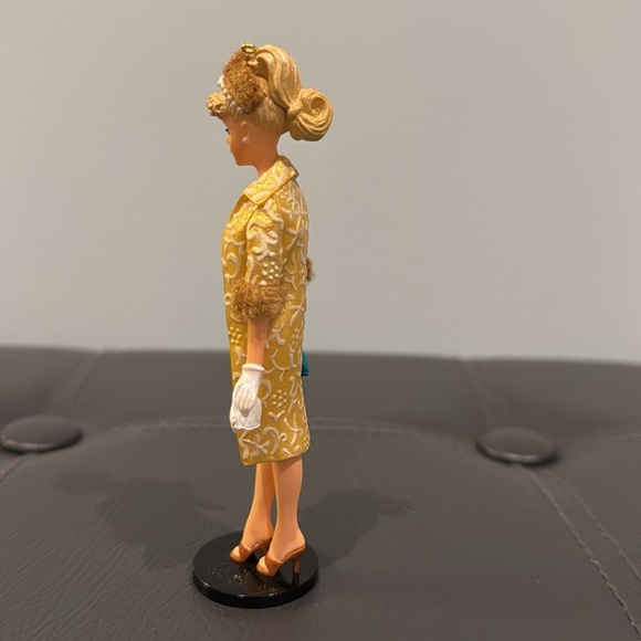 Hallmark | Barbie Keepsake Series Edition Ornament - 2006 - Picture 2 of 10